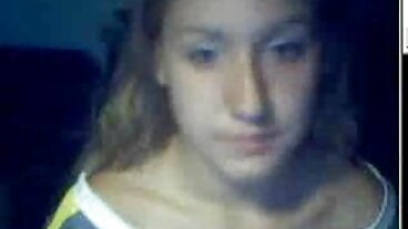 Прекрасният Джинджър Чарли Ред очаква BF porno s lelki Kristof