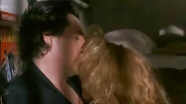 Chains & Anal, за да дразнят Мотиката на Алексис porno babichki Кристъл