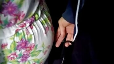 Brazzers: Избягалата анал баба булка Jasmin Luv се нуждае от по-голям член в PornHD