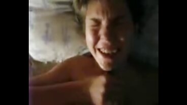 2 блондинки SexBombs искат САМО АНАЛ в FFM порно клипове с бабички тройка