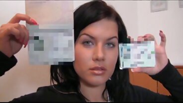 Gia Derza баби секс прави The Split on Dick