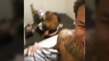 BJ RAW: stari babi porno Ashley Aleigh го прави лесно на PornHD
