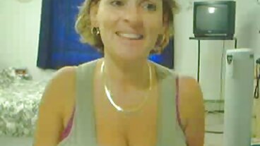 Изненада под тезгяха! w Лена Пол porno babichki